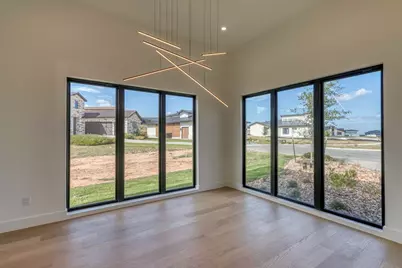 126 Via Roma Ct, Horseshoe Bay, TX 78657 - Photo 5