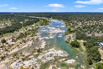 211 W Riverside Drive, Llano, TX 78643 - Photo 3