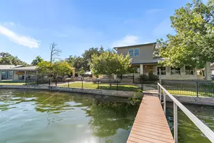 414 Island Lodges Dr, Buchanan Dam, TX 78609 - Photo 33