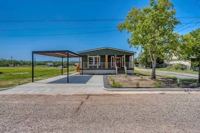 1200 E Green Street, Llano, TX 78643 - Photo 29