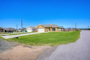 1516 Stonecrest Dr, Granite Shoals, TX 78654 - Photo 1