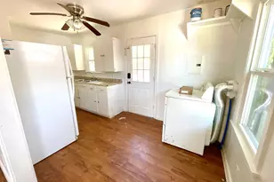 1007 Flag St, Llano, TX 78643 - Photo 3