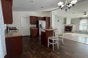 311 E Castleshoals Dr, Granite Shoals, TX 78654 - Photo 3