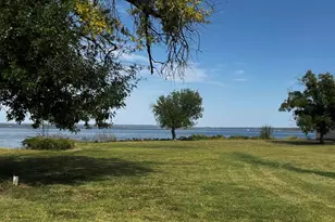 107 Logan Dr, Buchanan Dam, TX 78609 - Photo 3