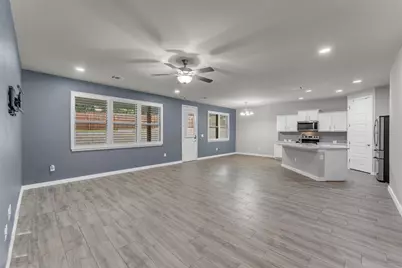 511 Taylor Dr, Horseshoe Bay, TX 78657 - Photo 7