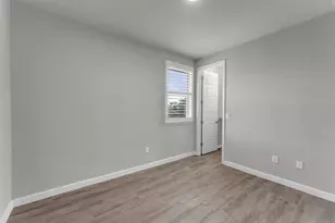 511 Taylor Dr, Horseshoe Bay, TX 78657 - Photo 17