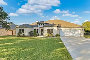 216 Enclave Dr, Kingsland, TX 78639 - Photo 1