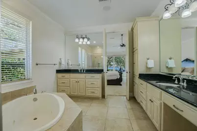 113 Wennmohs Place, Horseshoe Bay, TX 78657 - Photo 15