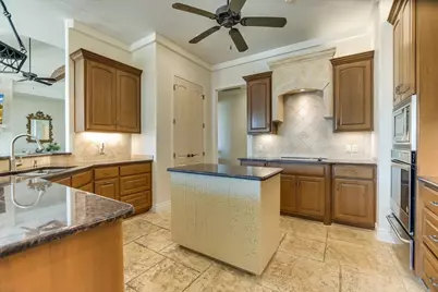 113 Wennmohs Place, Horseshoe Bay, TX 78657 - Photo 11
