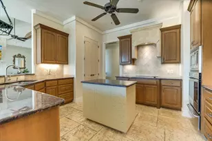 113 Wennmohs Pl, Horseshoe Bay, TX 78657 - Photo 11
