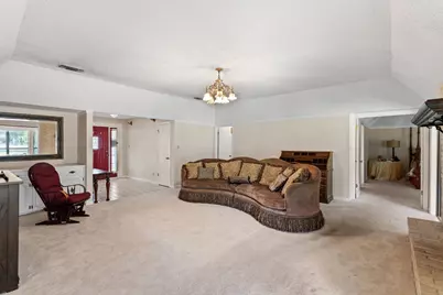 419 Olympia Fields, Meadowlakes, TX 78654 - Photo 3