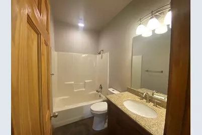 606 W Ollie, Llano, TX 78643 - Photo 15