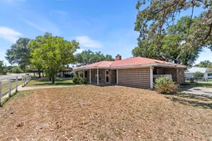 105 Cottonwood Dr, Buchanan Dam, TX 78609 - Photo 11