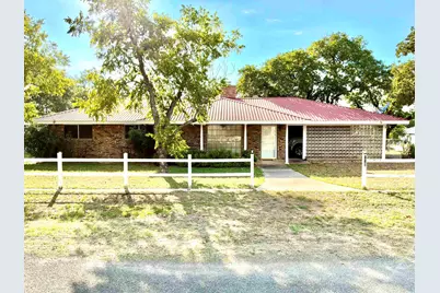 105 Cottonwood Drive, Buchanan Dam, TX 78609 - Photo 1