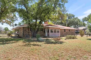 105 Cottonwood Dr, Buchanan Dam, TX 78609 - Photo 15