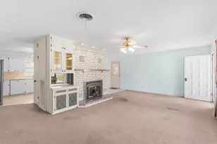 105 Cottonwood Dr, Buchanan Dam, TX 78609 - Photo 19