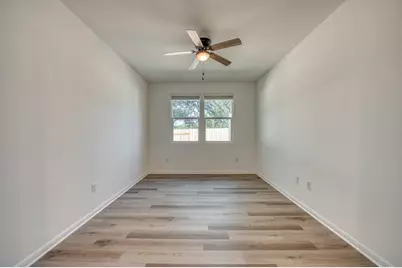 121 Plumbago Ln Lane, Marble Falls, TX 78654 - Photo 15