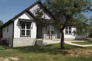 1191 S Lake Dr, Granite Shoals, TX 78654 - Photo 1
