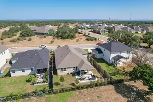105 Plumbago Ln, Marble Falls, TX 78654 - Photo 27