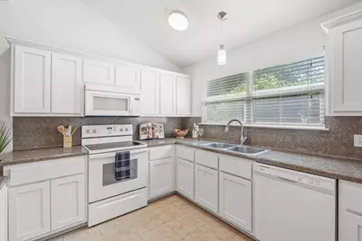 1405 Johnson Street, Marble Falls, TX 78654 - Photo 15