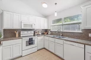 1405 Johnson St, Marble Falls, TX 78654 - Photo 15