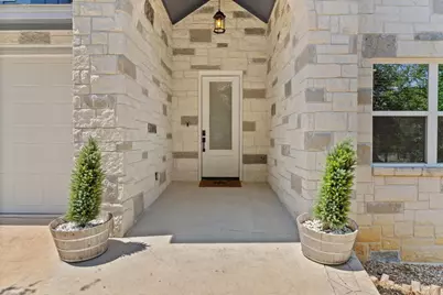 504 Queens Way, Cottonwood Shores, TX 78657 - Photo 5