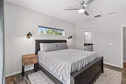 504 Queens Way, Cottonwood Shores, TX 78657 - Photo 17
