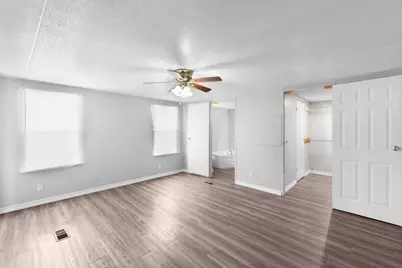 915 Austin St, Kingsland, TX 78639 - Photo 11