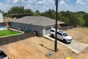 233 Oakhill Dr, Granite Shoals, TX 78654 - Photo 11