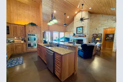 108 Legend Hills Blvd., Llano, TX 78643 - Photo 3