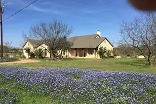 108 Legend Hills Blvd, Llano, TX 78643 - Photo 1
