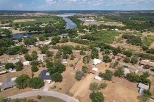 212 N River Oaks Dr, Burnet, TX 78611 - Photo 33