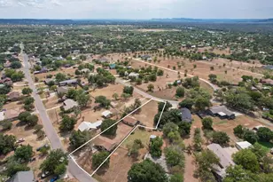 212 N River Oaks Dr, Burnet, TX 78611 - Photo 25