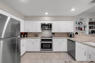 415 Horseshoe Bay North Boulevard, Horseshoe Bay, TX 78657 - Photo 15