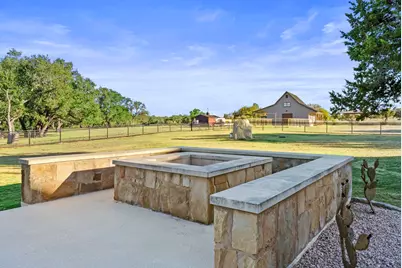 901 Crown Ln, Burnet, TX 78611 - Photo 33