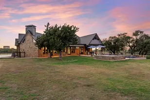 901 Crown Ln, Burnet, TX 78611 - Photo 3