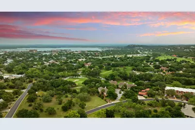 107 Lost Spur, Horseshoe Bay, TX 78657 - Photo 7