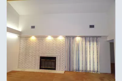 205 Muirfield, Meadowlakes, TX 78654 - Photo 3