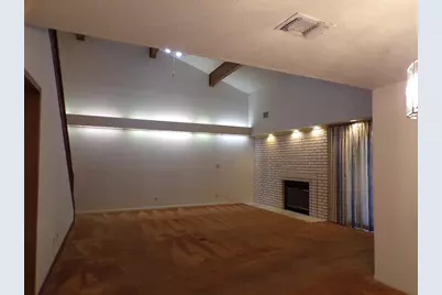 205 Muirfield, Meadowlakes, TX 78654 - Photo 5