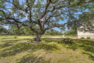 1050 Twisted Oak, Horseshoe Bay, TX 78657 - Photo 23