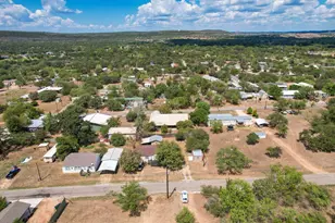 960 Navajo Dr, Burnet, TX 78611 - Photo 9