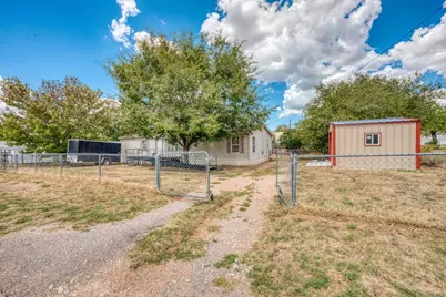 960 Navajo Dr, Burnet, TX 78611 - Photo 1