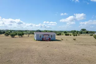 10381 Co Rd 200, Bertram, TX 78605 - Photo 7