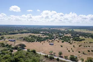 10381 Co Rd 200, Bertram, TX 78605 - Photo 3
