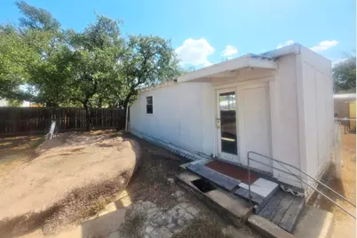100 Louise Avenue, Kingsland, TX 78639 - Photo 23
