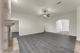 206 Cailin Ct, Burnet, TX 78611 - Photo 15