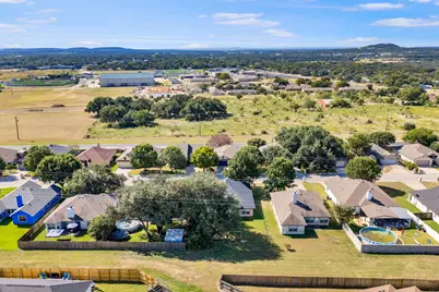 206 Cailin Ct, Burnet, TX 78611 - Photo 3