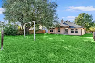 206 Cailin Ct, Burnet, TX 78611 - Photo 31
