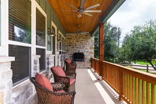 602 N Shorewood Dr, Granite Shoals, TX 78654 - Photo 3