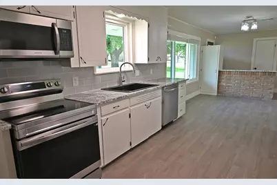 5204 Bedford Drive, Kingsland, TX 78639 - Photo 9